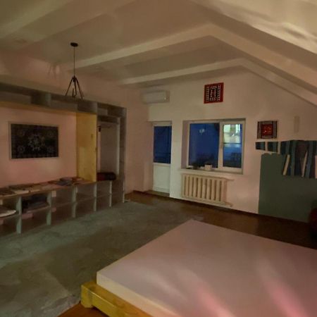 Kuduk Cultural Residence Bisjkek Buitenkant foto